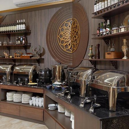 Garuda Boutique Hotel Szuhumi Kültér fotó